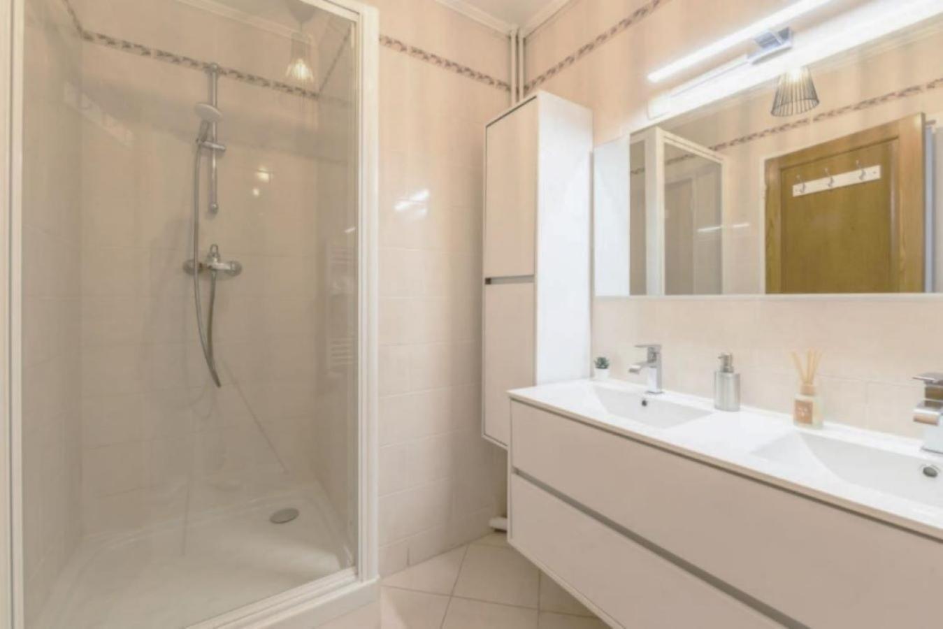 Coeur De Ville - Au Pied Du Metro - 3 Chambres Bobigny Extérieur photo